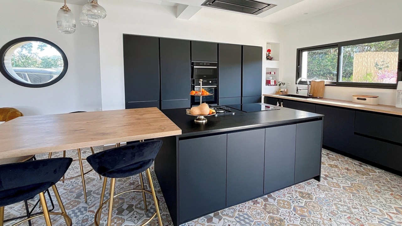Photo of Kitchen in Saint-Siffret