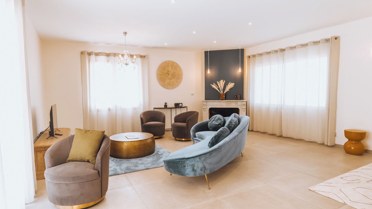 Photo of Livingroom in Caux