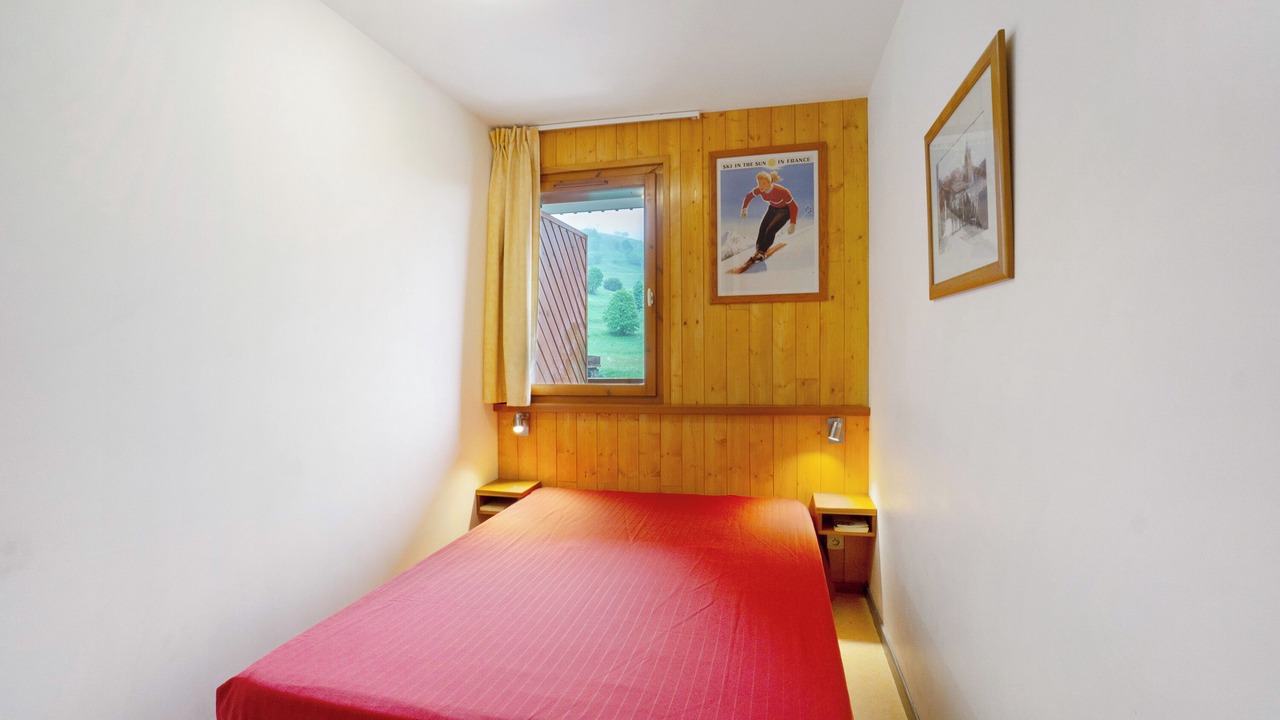 Photo of Bedroom in Albiez-le-Vieux