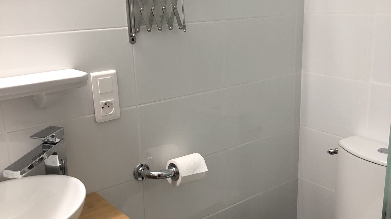 Photo of Bathroom in Saint-Barthelemy-Grozon