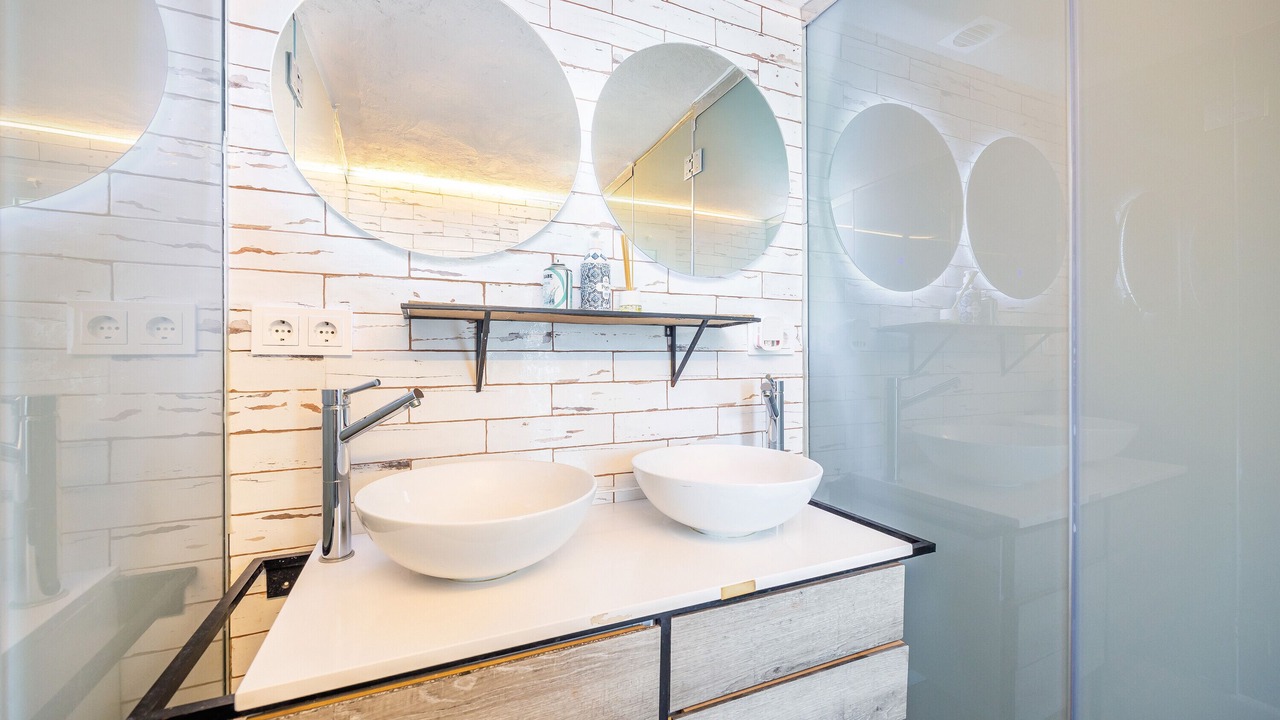 Photo of Bathroom in Deia