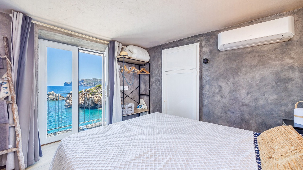 Photo of Bedroom in Deia