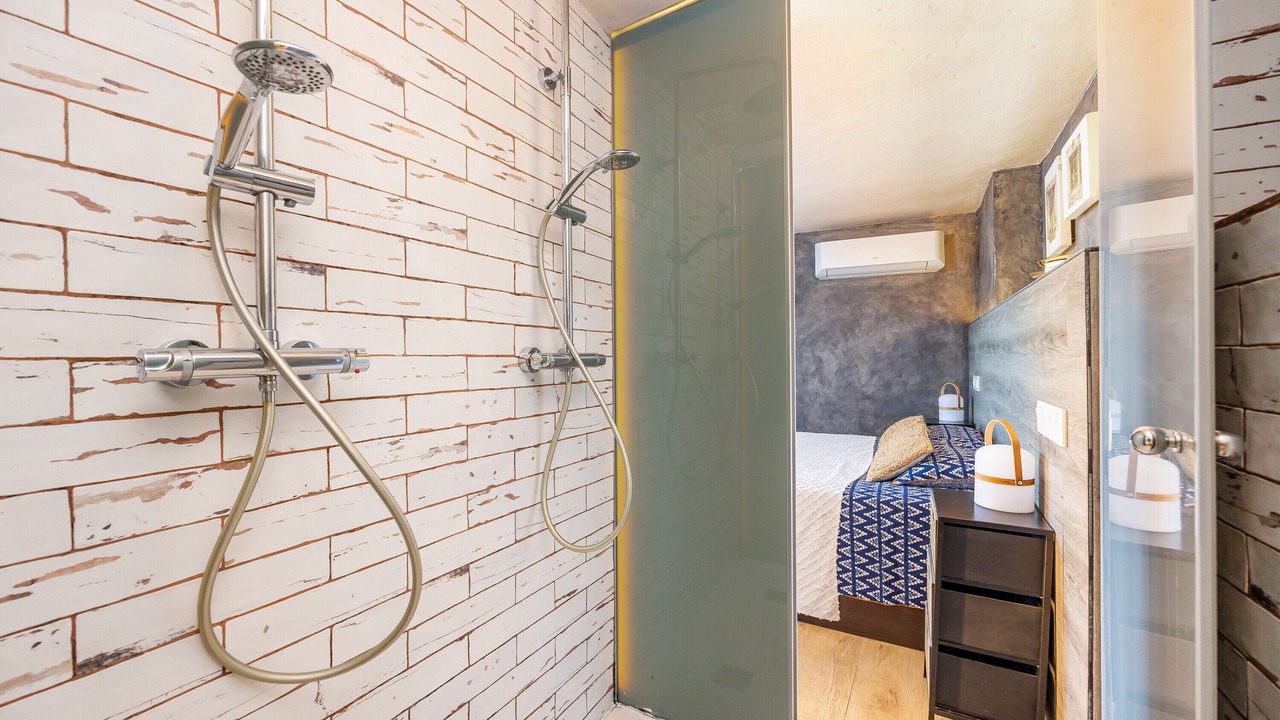 Photo of Bathroom in Deia