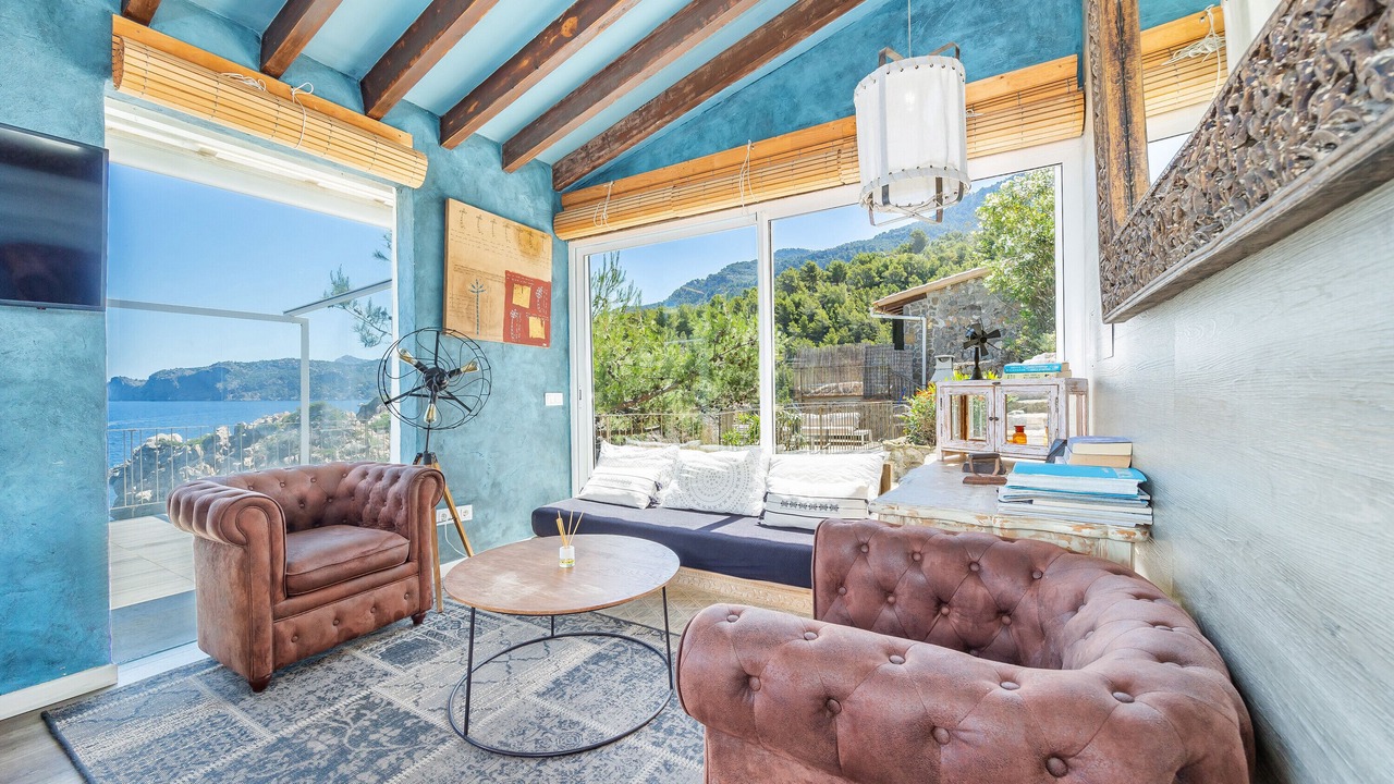 Photo of Livingroom in Deia