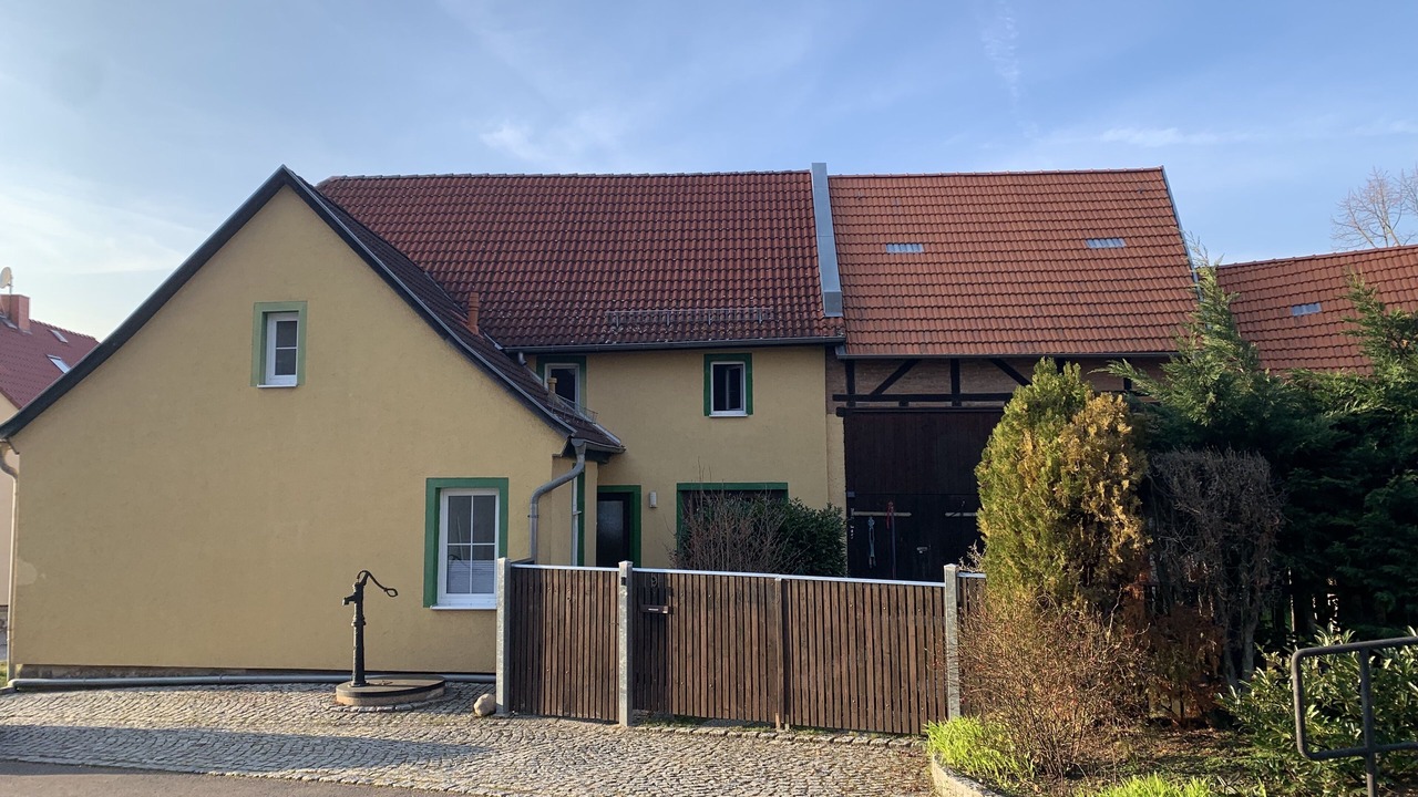 Photo of Outdoor in Schmira