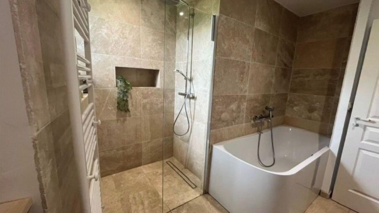 Photo of Bathroom in Laroque