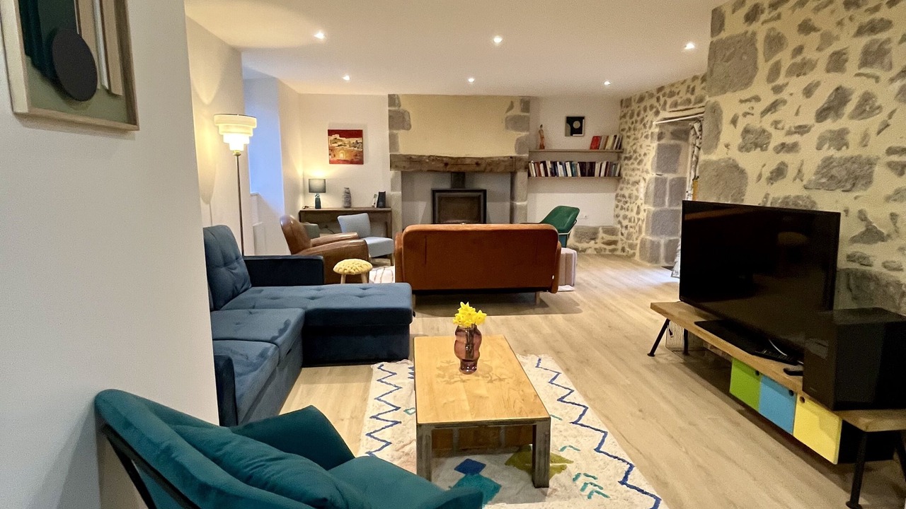 Photo of Livingroom in Pers