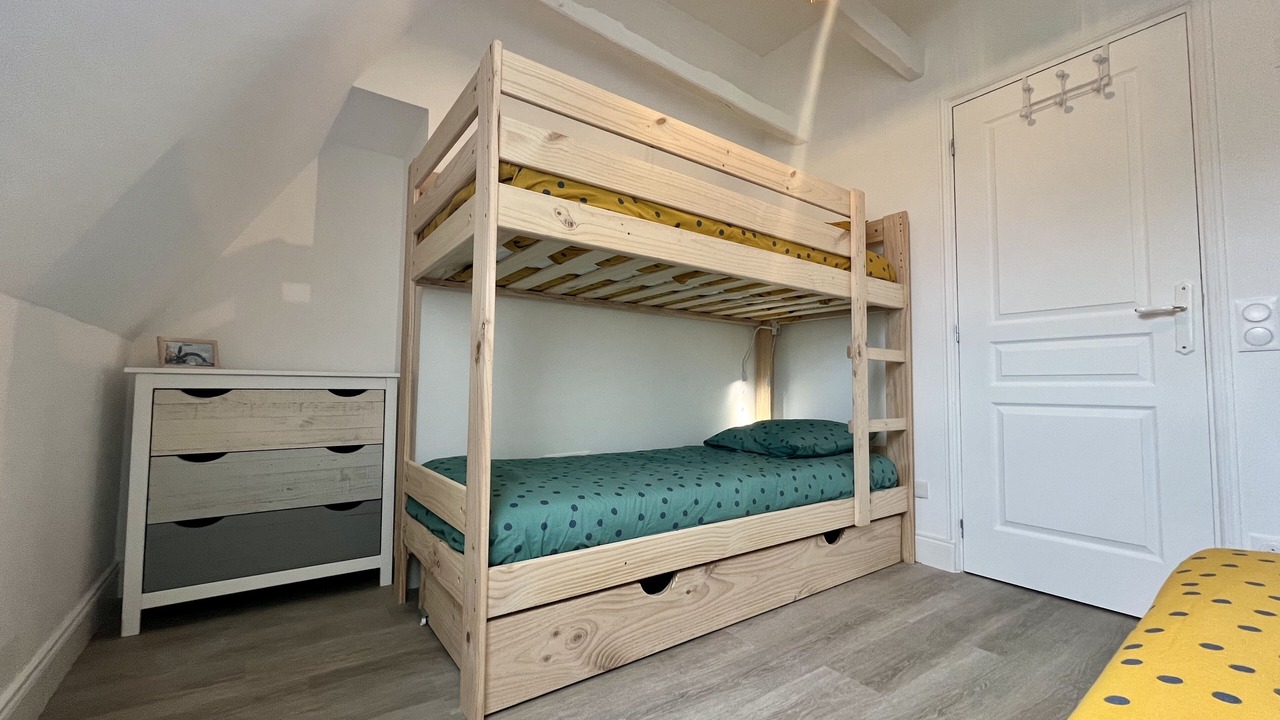 Photo of Bedroom in Pers