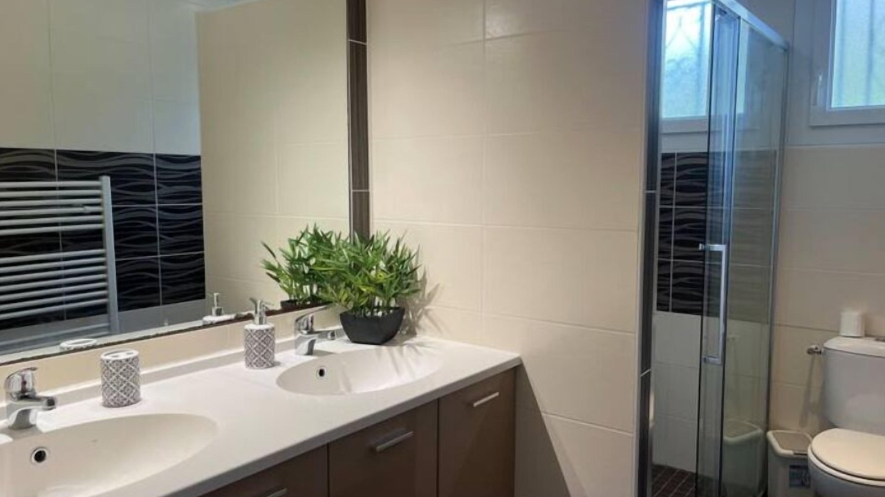 Photo of Bathroom in Poulx