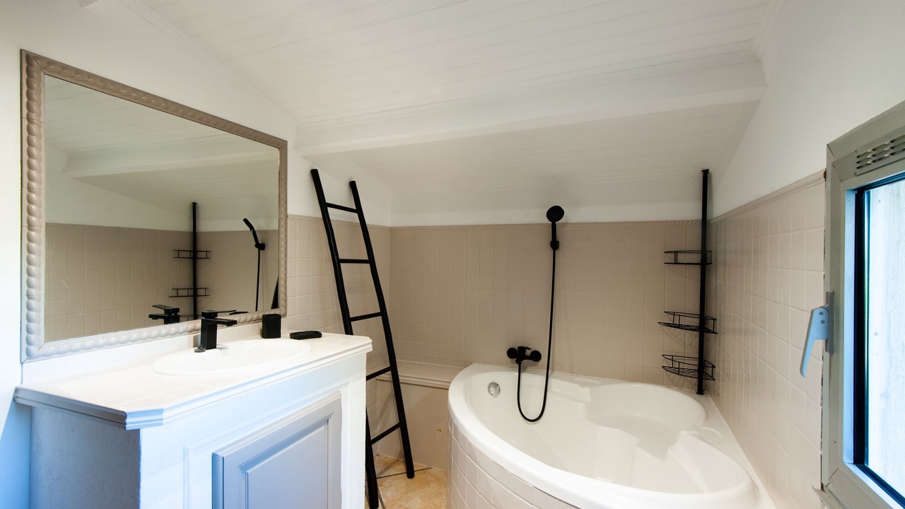 Photo of Bathroom in Entressen