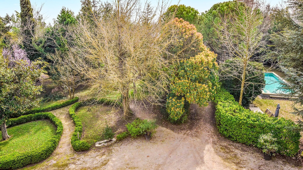 Photo of Bedroom in Entraigues-sur-la-Sorgue
