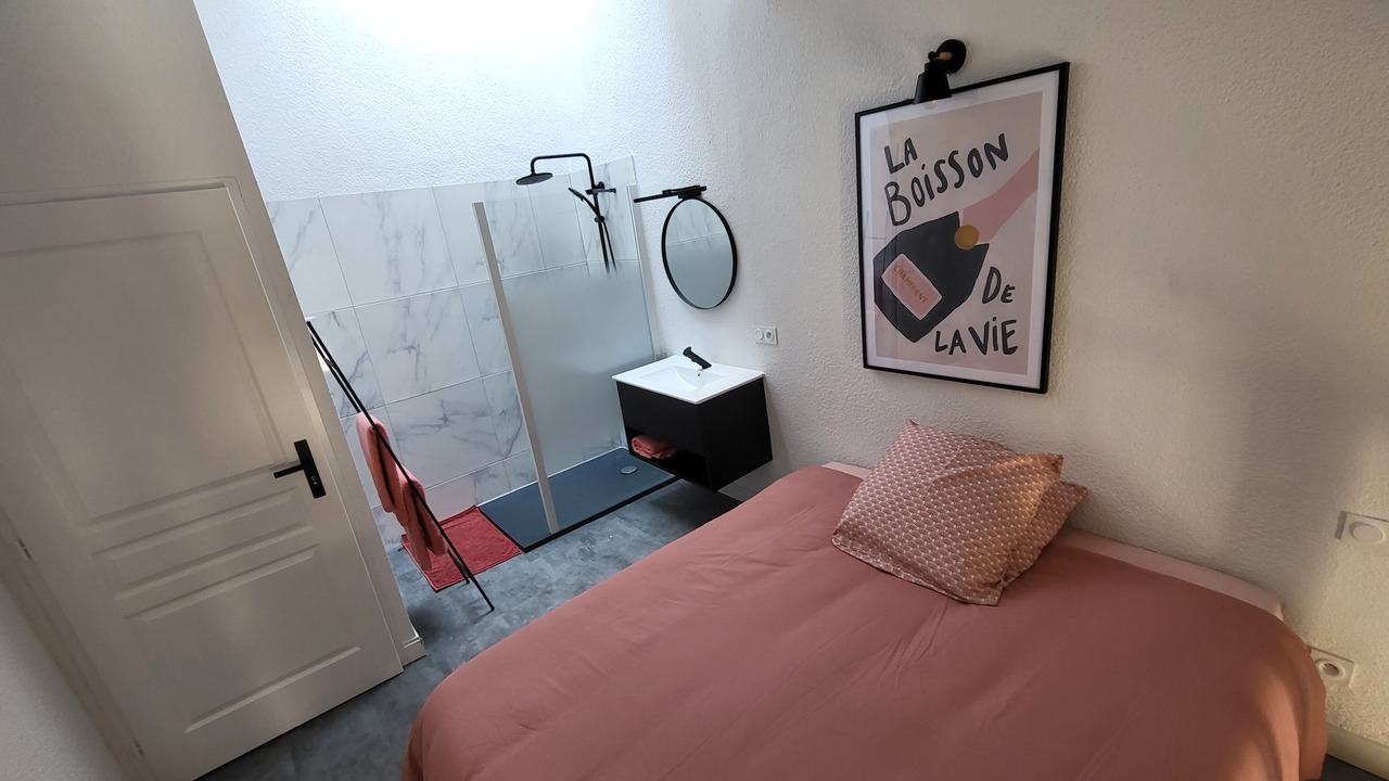 Photo of Bedroom in Saint-Assiscle