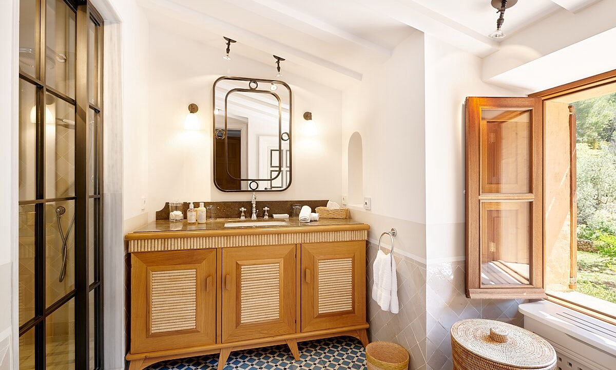 Photo of Bathroom in Deia