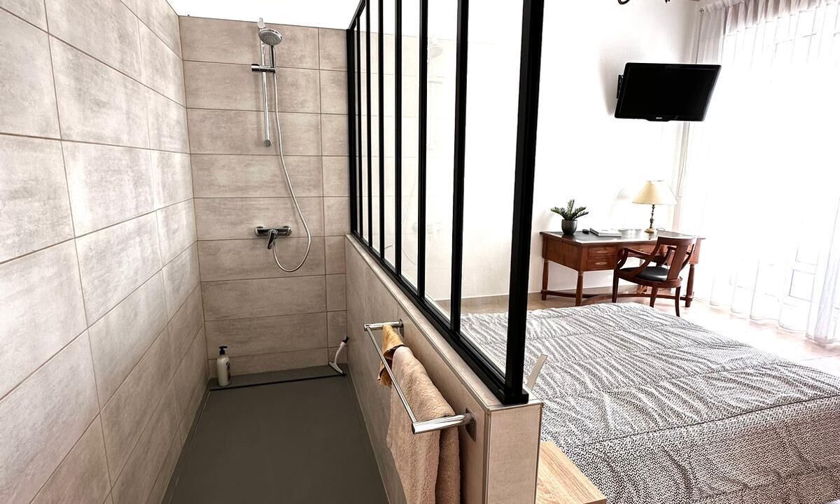 Photo of Bedroom in Faubourg