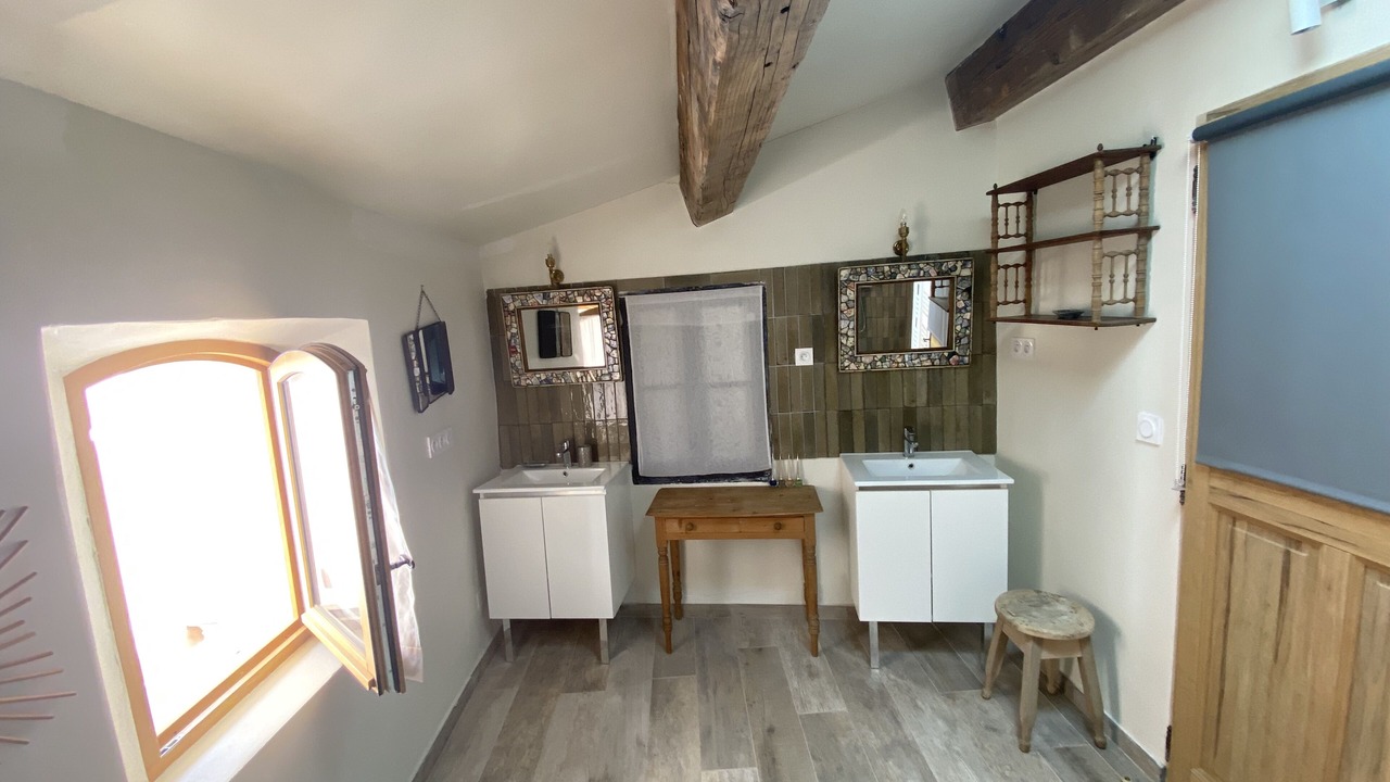 Photo of Bathroom in Goult