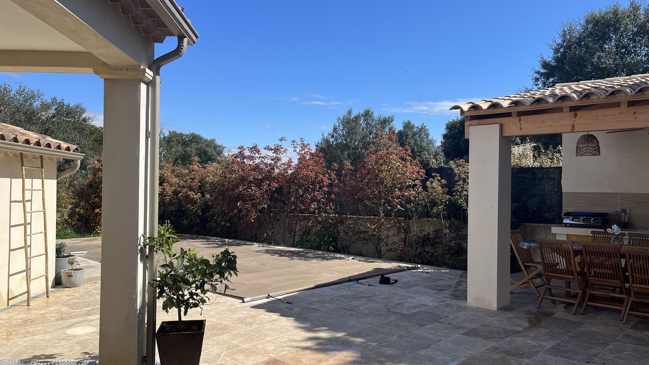 Photo of Outdoor in Collias