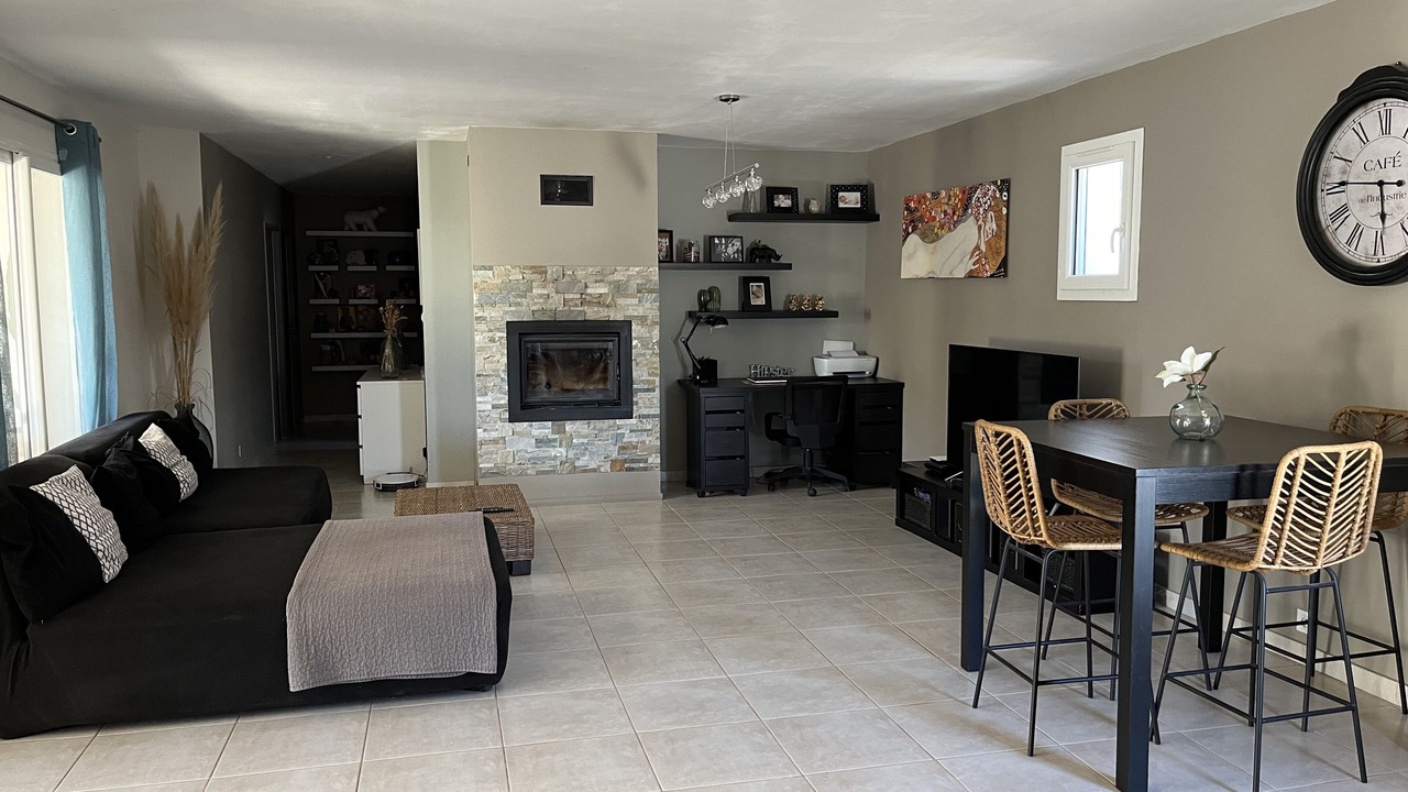 Photo of Livingroom in Collias