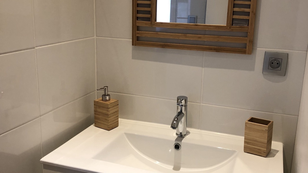 Photo of Bathroom in Collias