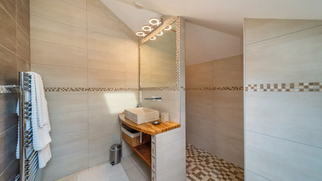 Photo of Bathroom in Veigy-Foncenex
