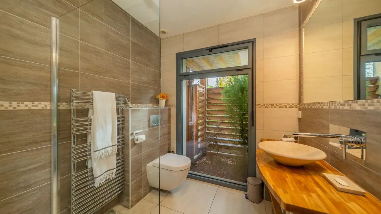 Photo of Bathroom in Veigy-Foncenex