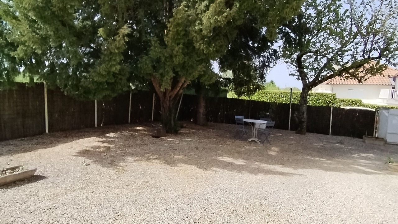 Photo of Outdoor in Beauregard-de-Terrasson