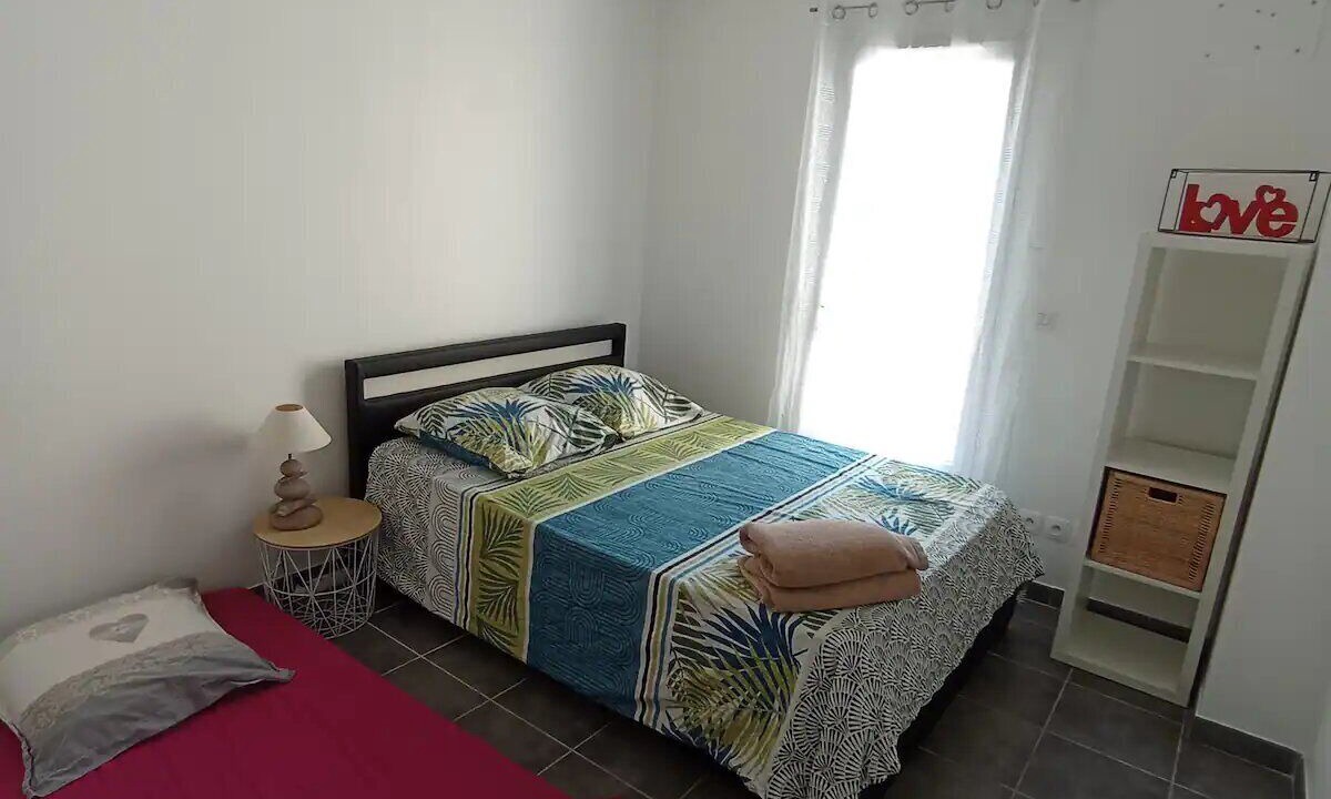 Photo of Bedroom in Chateauneuf-les-Martigues