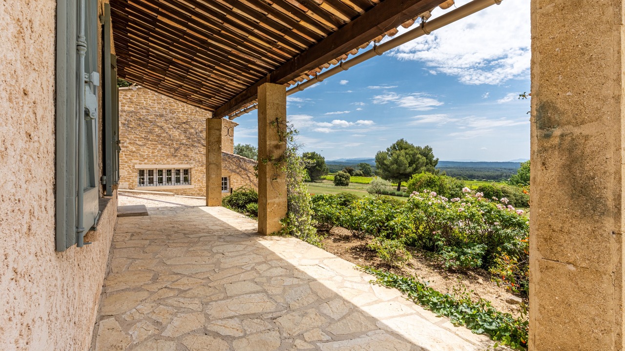 Photo of Outdoor in Lambesc