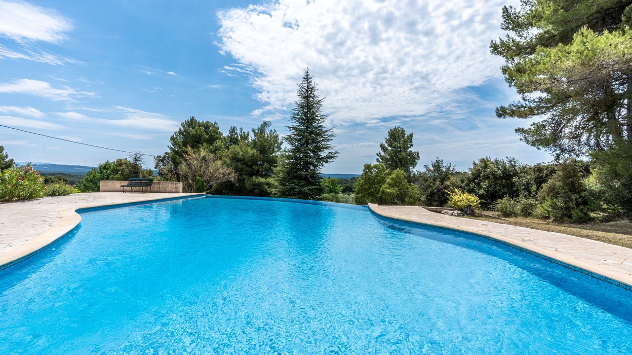 Photo of Outdoor in Lambesc