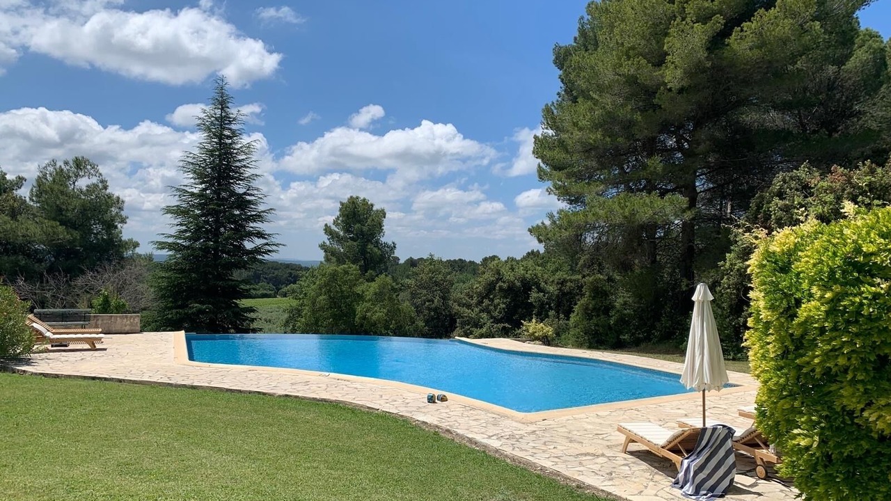 Photo of Outdoor in Lambesc
