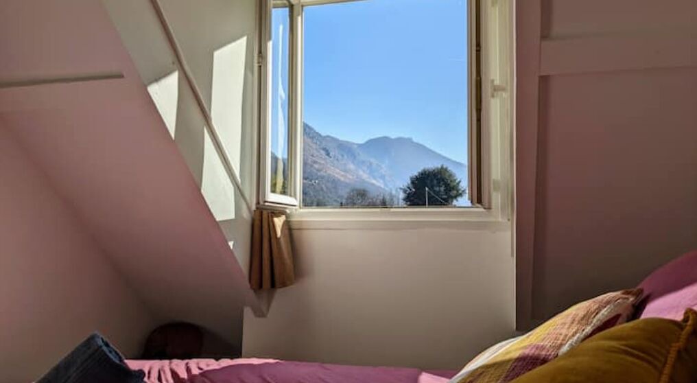 Photo of Bedroom in Campan