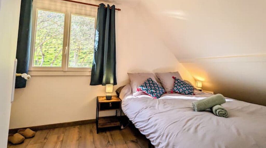 Photo of Bedroom in Campan