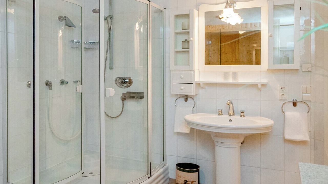 Photo of Bathroom in Großmorsum