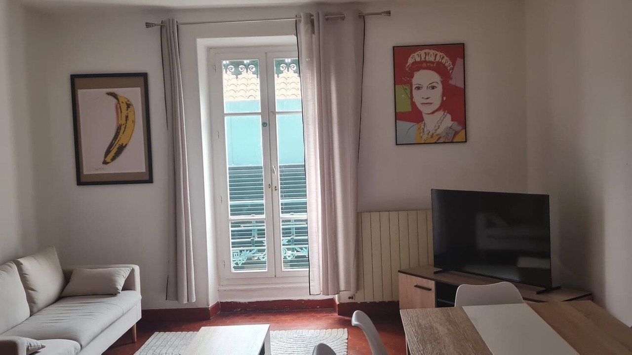Photo of Livingroom in Faubourg