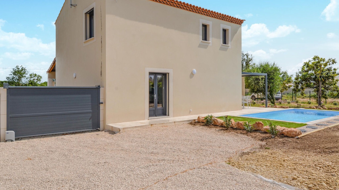 Photo of Outdoor in Saint-Martin-de-Crau