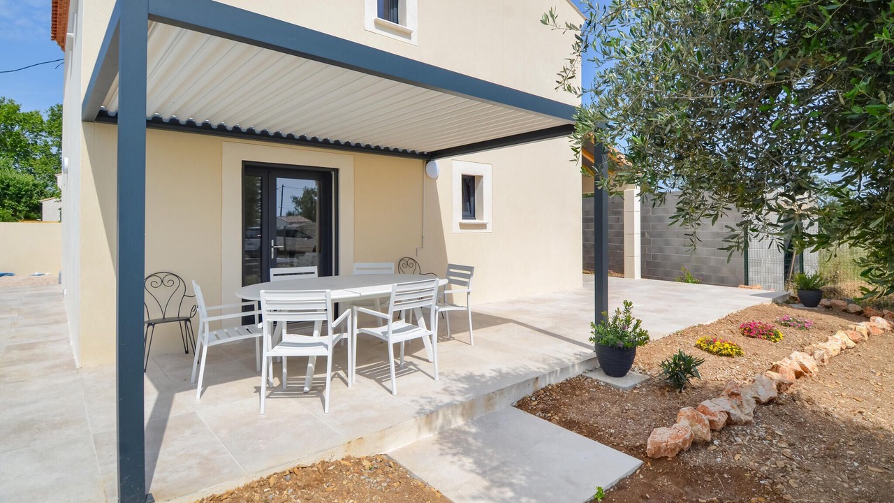 Photo of Outdoor in Saint-Martin-de-Crau