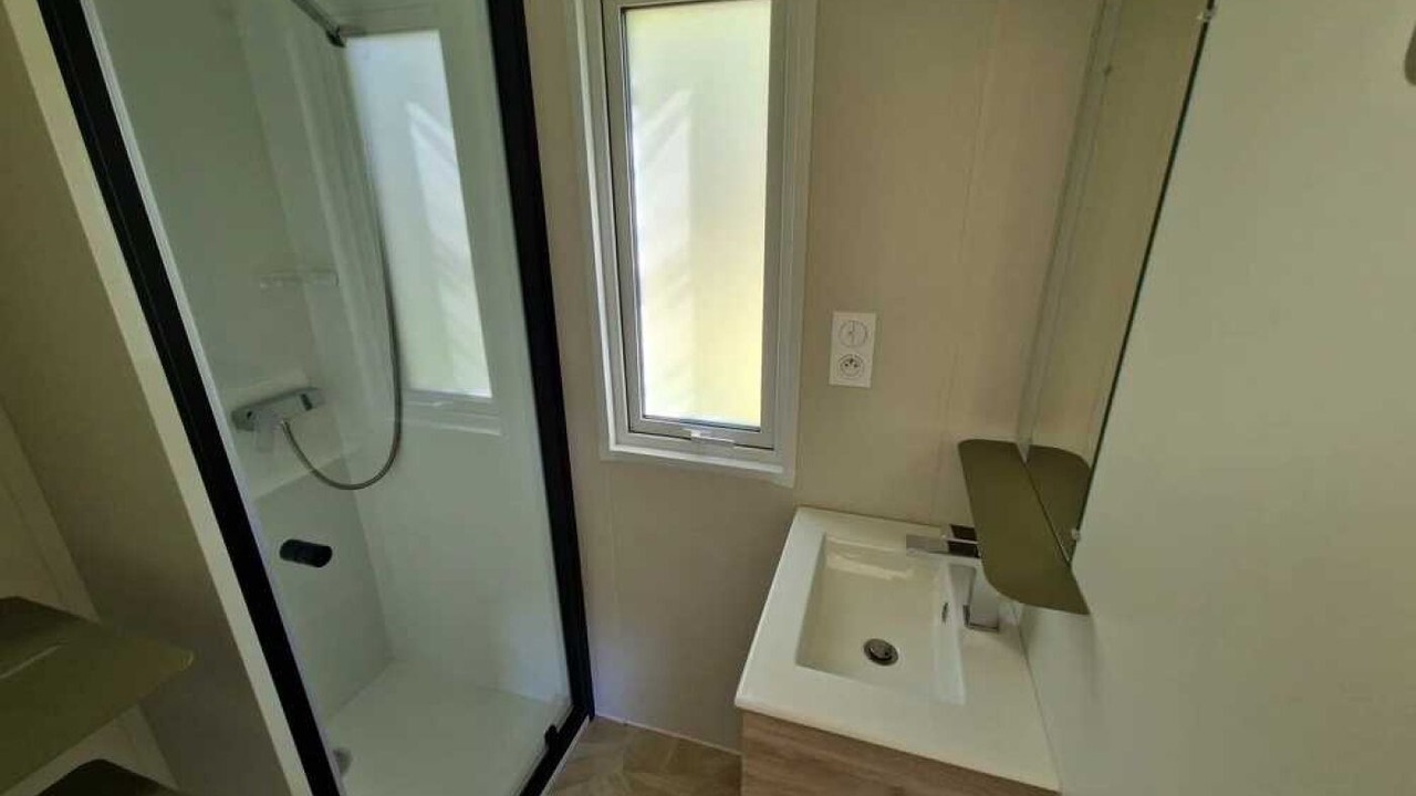Photo of Bathroom in Saint-Geniez-d'Olt