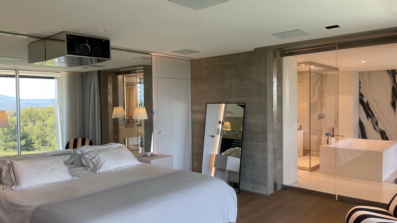 Photo of Bedroom in Le Puy-Sainte-Reparade