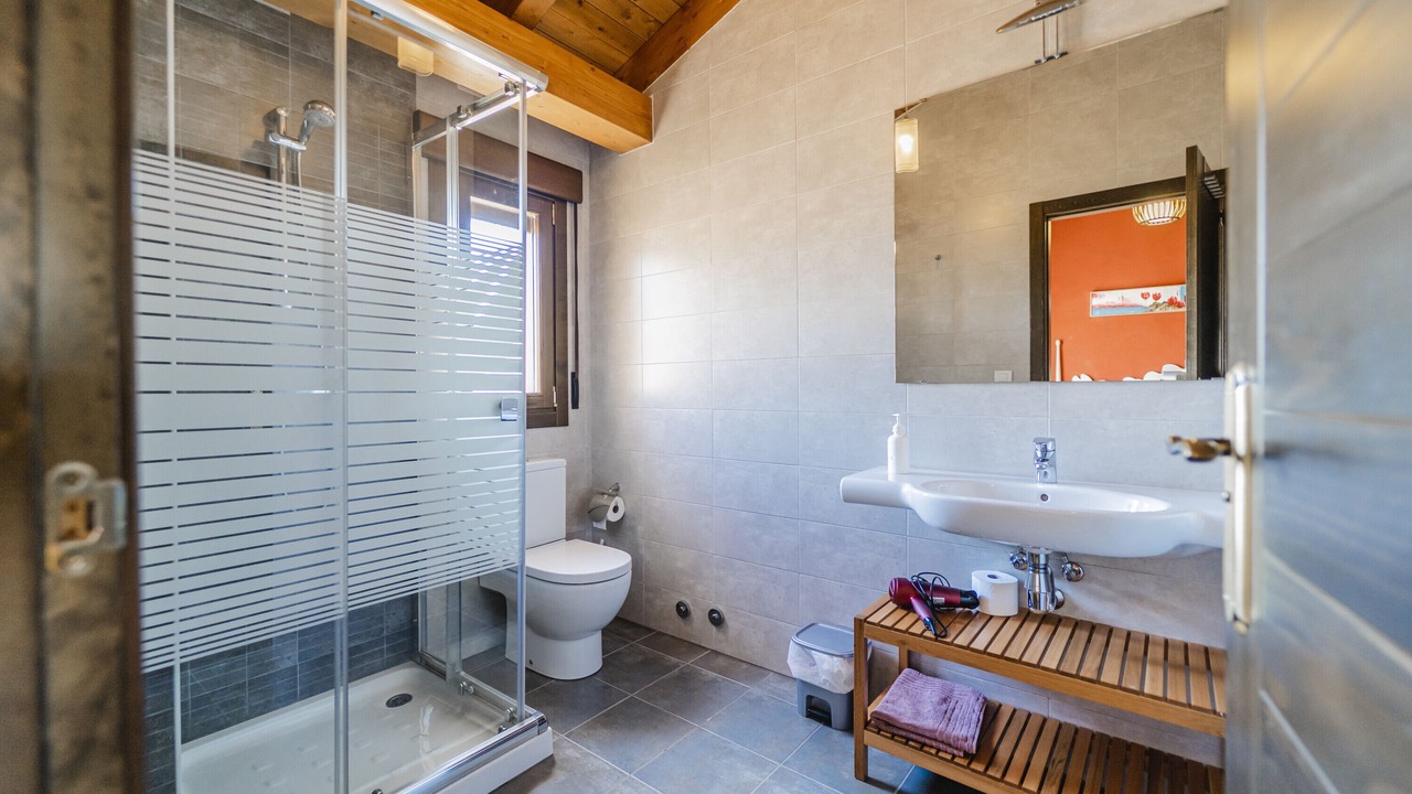 Photo of Bathroom in Espeja de San Marcelino