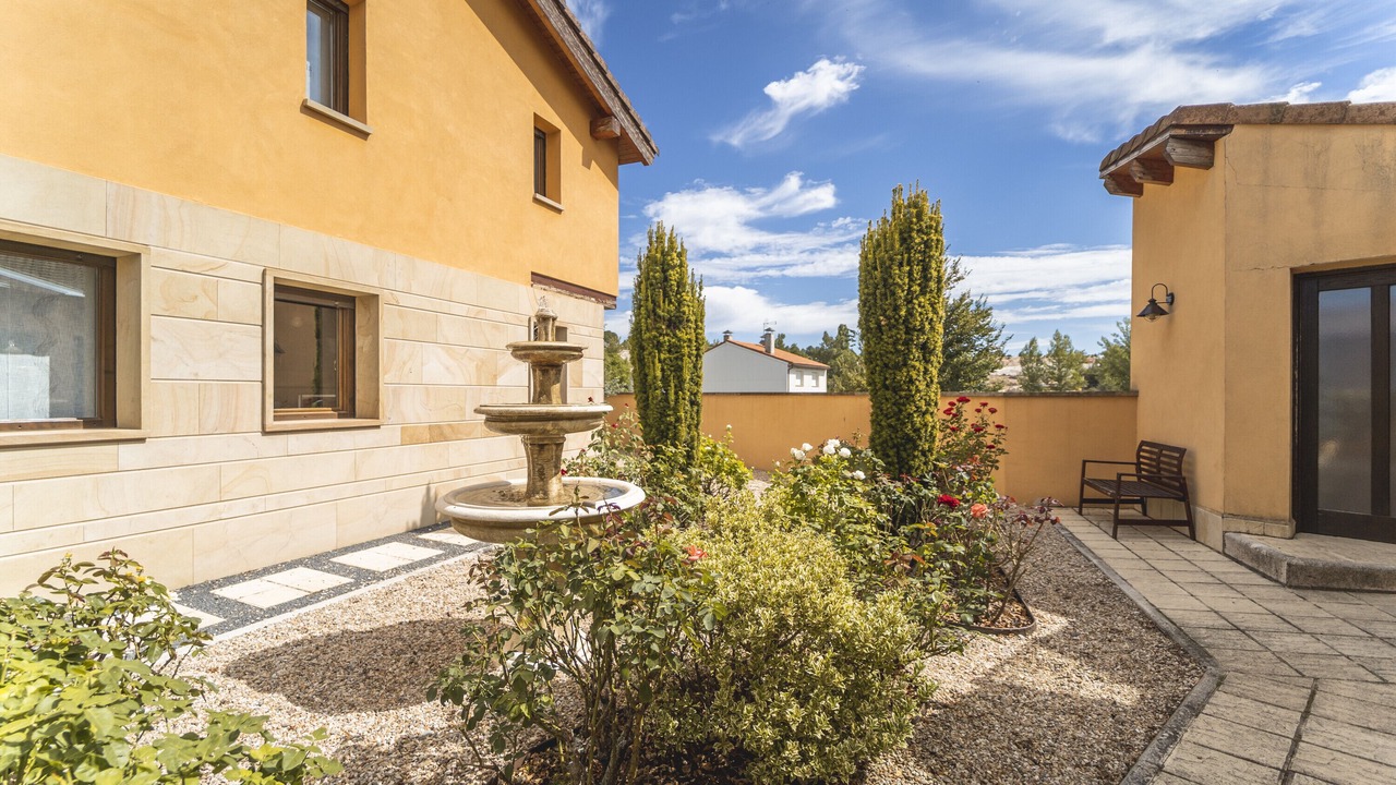 Photo of Patio Balcony in Espeja de San Marcelino
