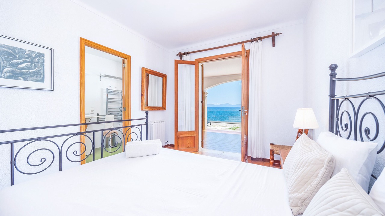 Photo of Bedroom in Alcanada
