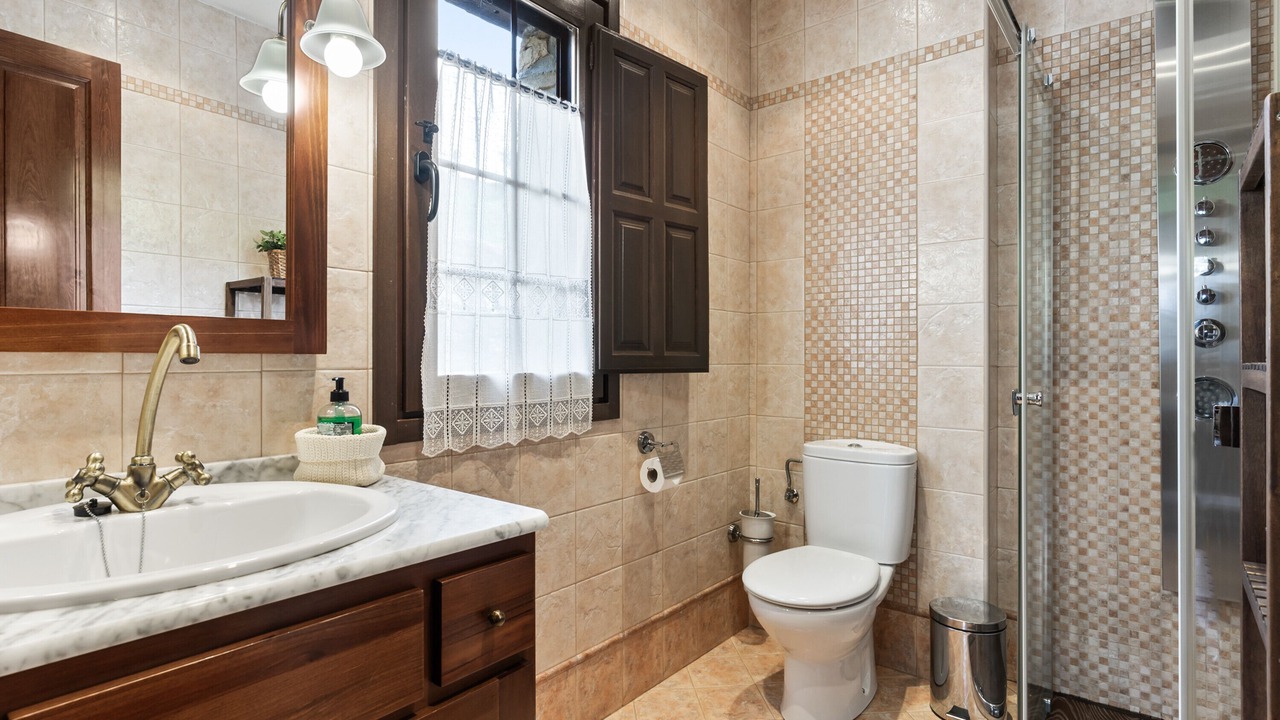 Photo of Bathroom in Bustiello de Paredes