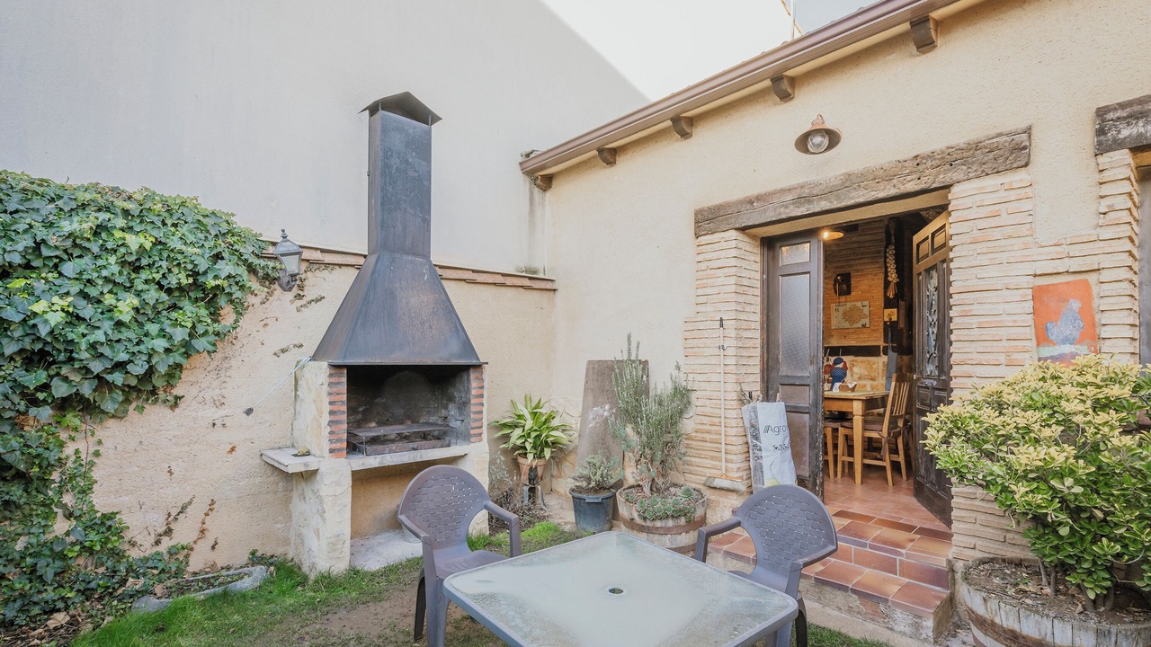 Photo of Outdoor in Turrubuelo
