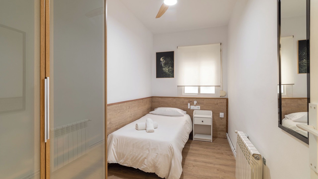 Photo of Bedroom in Sants-Badal