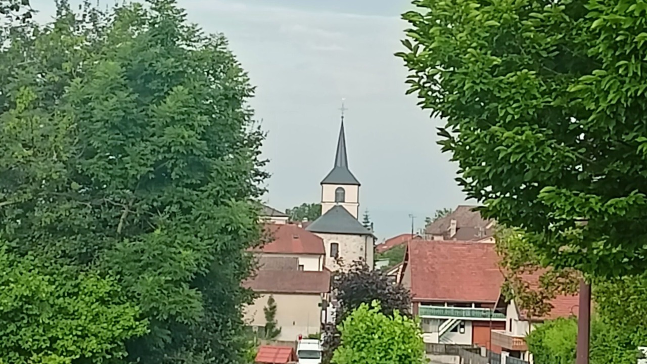 Photo of Others in Larringes