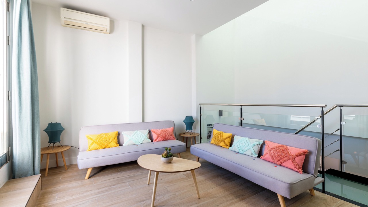 Photo of Livingroom in Alameda