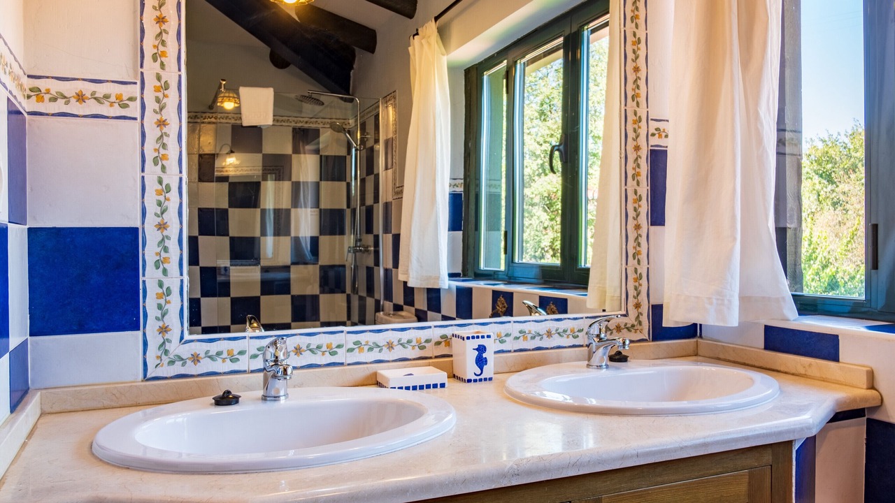 Photo of Bathroom in Candeleda