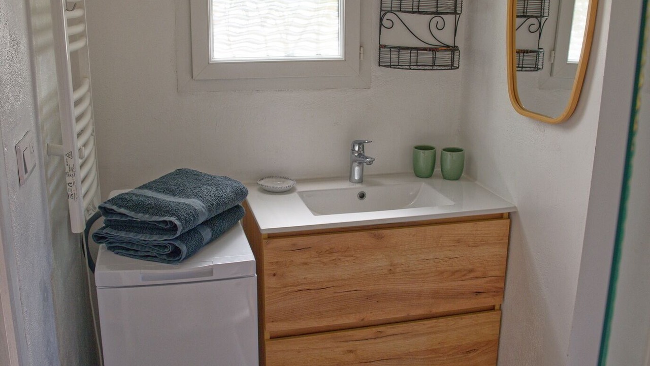 Photo of Bathroom in Saint-Siffret