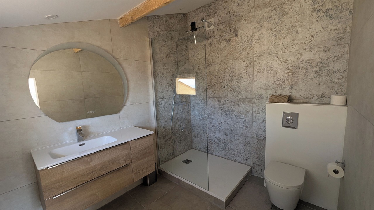 Photo of Bathroom in Ensues-la-Redonne