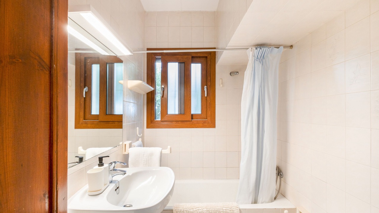 Photo of Bathroom in L'Ametlla del Valles