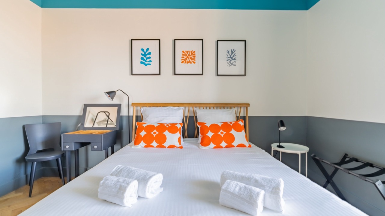 Photo of Bedroom in Hotel-de-Ville